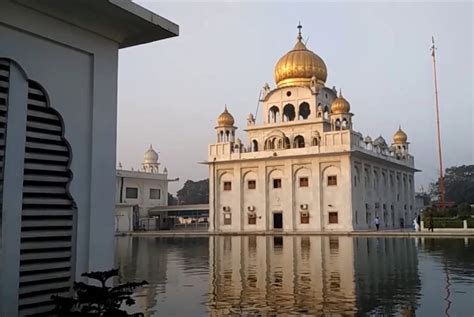 most historic gurudwara in delhi.